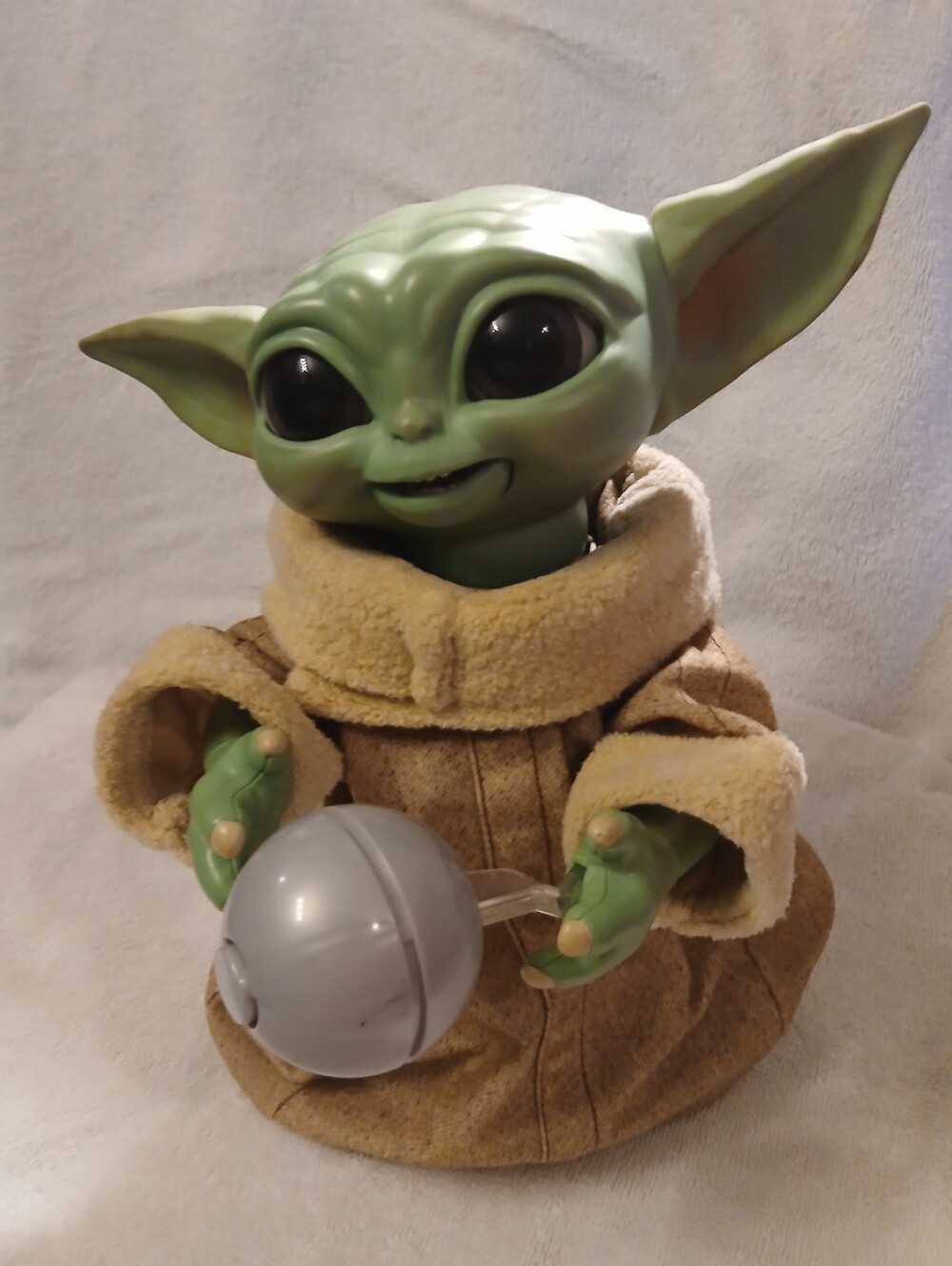 The Mandalorean Child Interactive Plush Figure With Rattle - Green